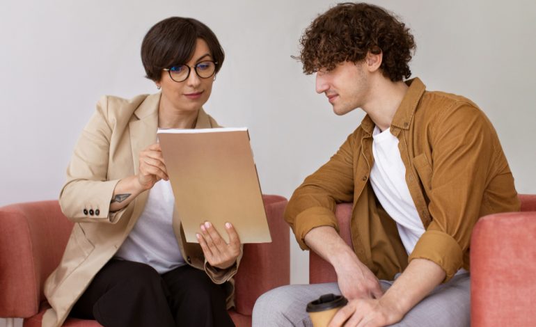 The Art of Communication: Simple Techniques for Better Understanding Others