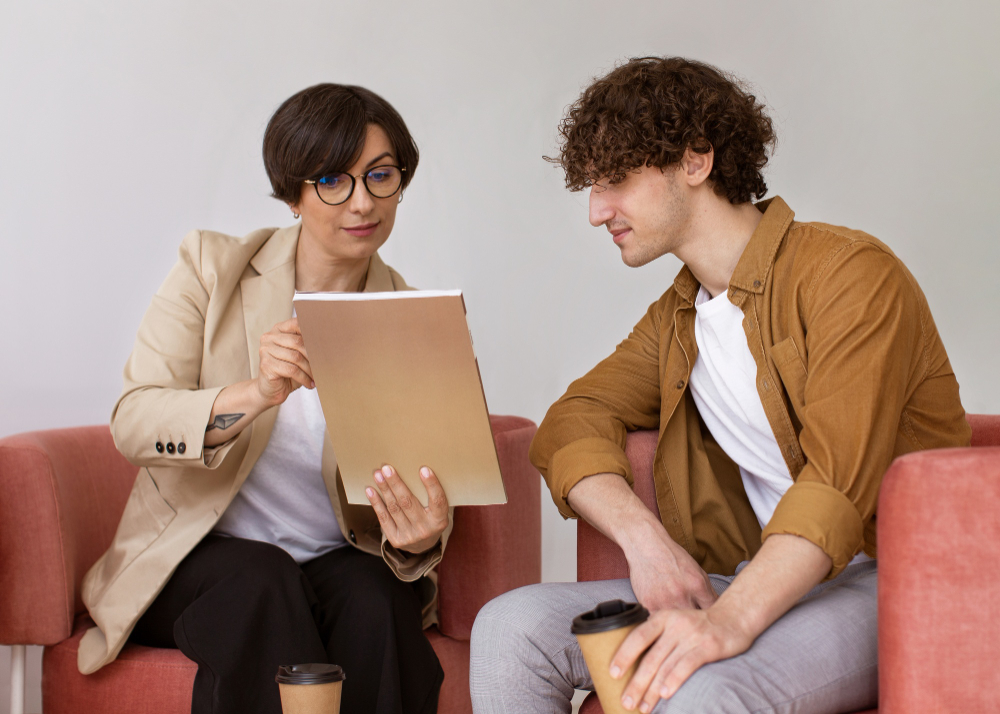 The Art of Communication: Simple Techniques for Better Understanding Others